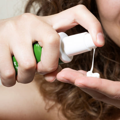 Feuchtigkeitsspendende Gesichtscreme mit Teebaumöl, 30 ml